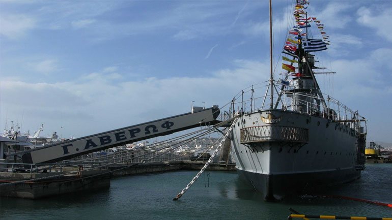 Επαναπλέει το θωρηκτό Αβέρωφ στο Τροκαντερό