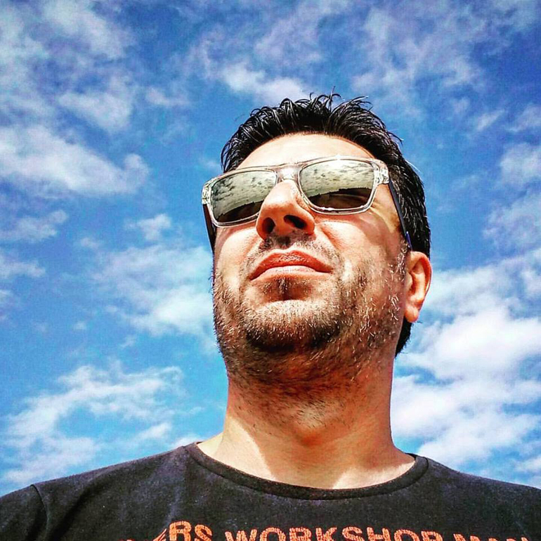 Ο Νίκος Μαρινόπουλος είναι από τους μάχημους της... πιάτσας!