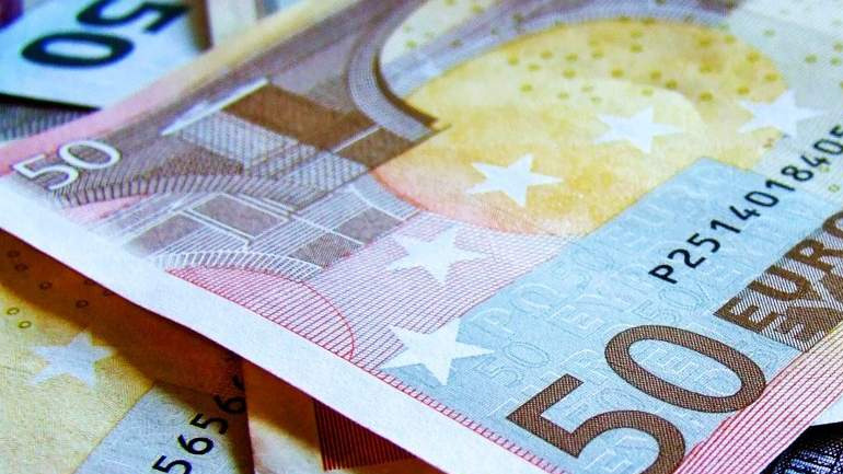 Guardian: «Η Ελλάδα σχεδιάζει επιστροφή στις αγορές ομολόγων καθώς η Αθήνα βλέπει τέλος της λιτότητας»