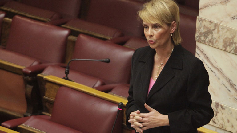 Κ. Παπακώστα: «Ο διχασμός έχει εμπλέξει τους θεσμούς σε έναν κυκεώνα»