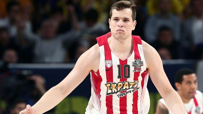 Ολυμπιακός: Συμφώνησε με τον Αγραβάνη για νέο συμβόλαιο μέχρι το 2020