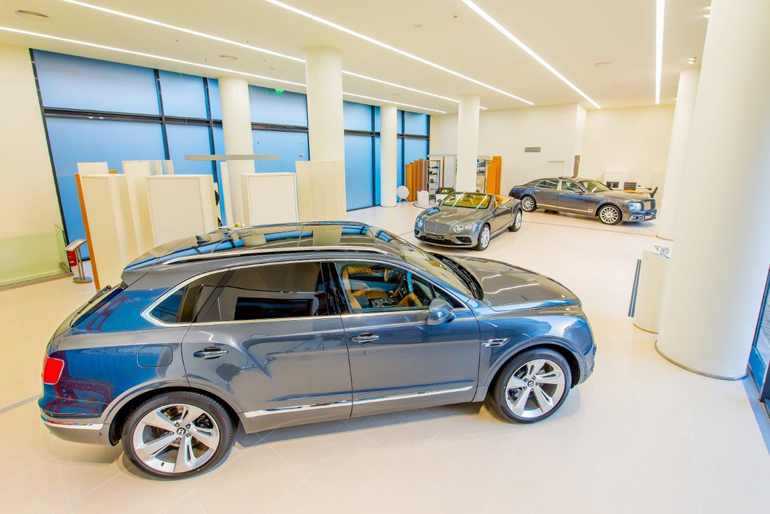 H Bentayga κοσμεί τη νέα έκθεση της Bentley...