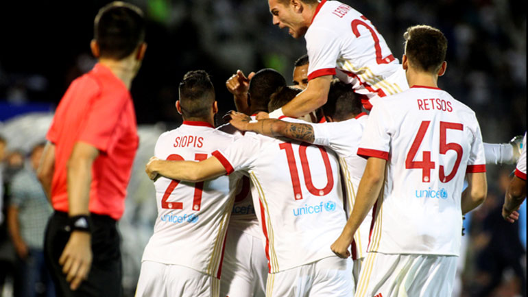 Ένα κουβάρι έγιναν οι παίκτες του Ολυμπιακού στο πρώτο γκολ του Μπεν