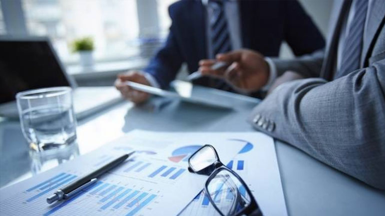 Μέχρι τέλος του έτους οι πρώτες αναδιαρθρώσεις χρεών επιχειρήσεων μέσω εξωδικαστικού μηχανισμού