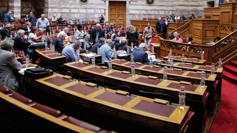 Βουλή: «Διαξιφισμοί» στη συζήτηση του νομοσχεδίου για την πρωτοβάθμια Υγεία