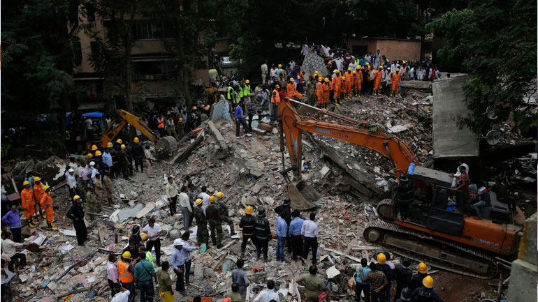 Ινδία: Τουλάχιστον 17 νεκροί από την κατάρρευση τετραώροφου κτηρίου σε προάστιο Ινδία: Τουλάχιστον 17 νεκροί από την κατάρρευση τετραώροφου κτηρίου σε προάστιο