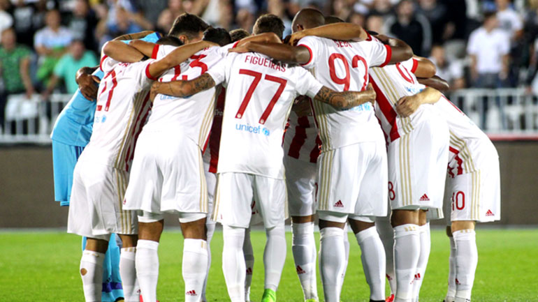 Oι Πειραιώτες κράτησαν τον όρκο νίκης που έδωσαν πριν την έναρξη του ματς