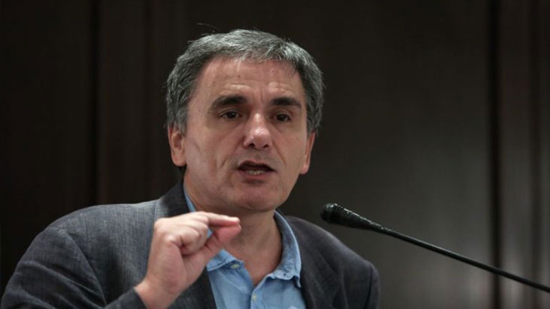 Ευ. Τσακαλώτος: «Η δική μας έξοδος στις αγορές ενσωματώνει και τη λύση του χρέους»