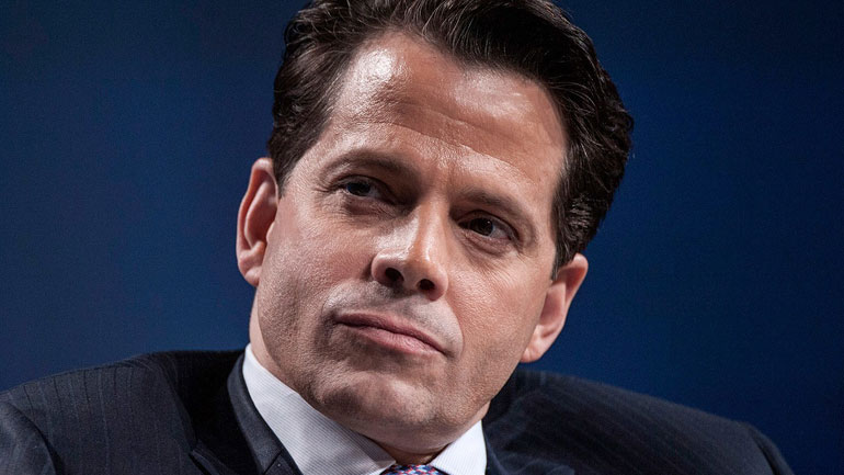 Σκαραμούτσι: Θα επικοινωνήσω με το FBI για τη διαρροή των οικονομικών μου στοιχείων