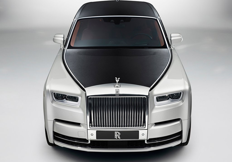 H νέα γενιά της Rolls Royce Phantom παρουσιάστηκε την Πέμπτη το βράδυ