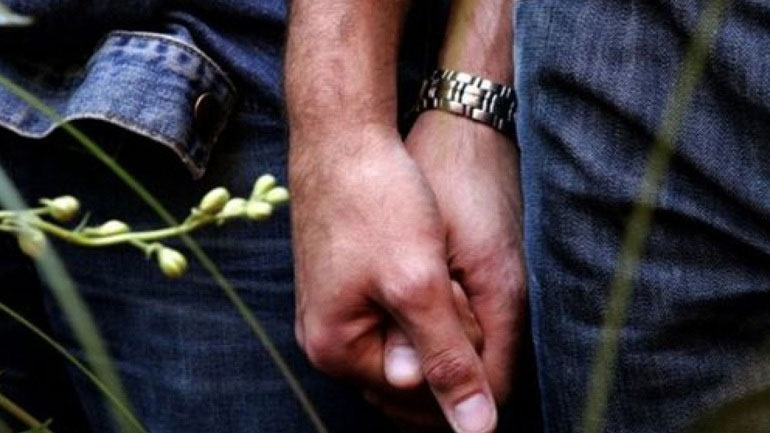 Το φιλί και η μετάδοση της γονόρροιας σε ομοφυλόφιλους άνδρες