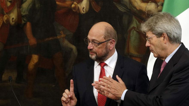 Deutsche Welle: Προεκλογικές αψιμαχίες με φόντο το προσφυγικό