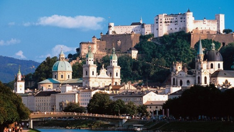 Νέο ρεκόρ για τον αυστριακό τουρισμό με 20,3 εκατομμύρια αφίξεις σε 6 μήνες