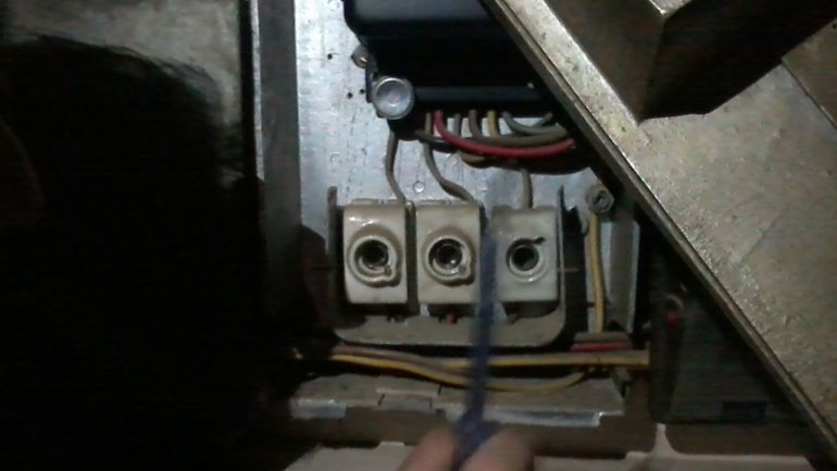 Συνελήφθη ο Συριανός που ξυλοκόπησε υπάλληλο του ΔΕΔΔΗΕ