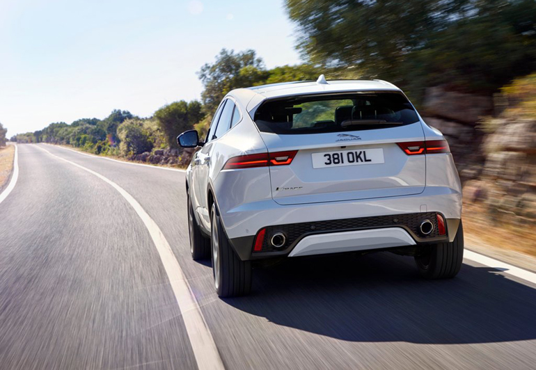 Σπορ σχεδίαση για το μικρομεσαίο SUV της Jaguar