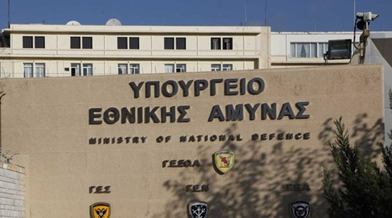 To ΥΠΕΘΑ απαντά για τα περί προμήθειας διόπτρων νυκτός