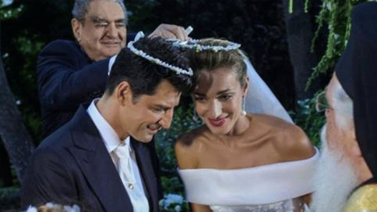 Σάκης Ρουβάς – Κάτια Ζυγούλη: Φωτογραφίες από τον γάμο τους σε διεθνή media