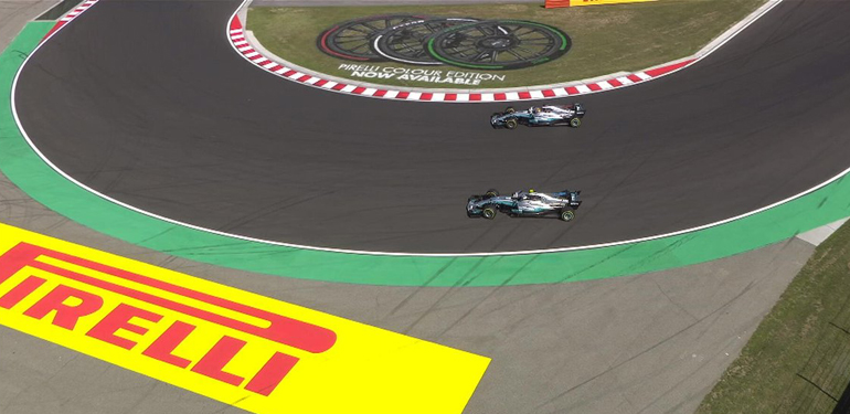 Στον 47ο γύρο ο Bottas άφησε τον Hamilton να περάσει...