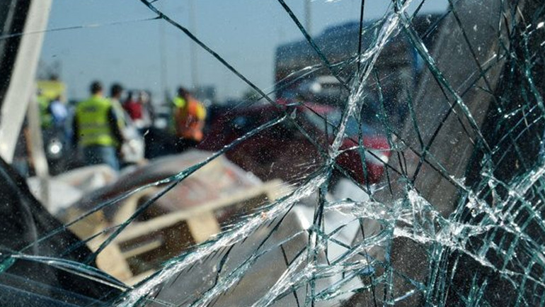 Στο νοσοκομείο o οδηγός που έπεσε σε χωράφι στην Κρήτη