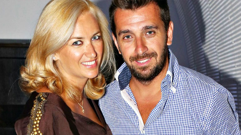 Θάνος Πετρέλης – Σοφία Μοσχοπούλου: Βαφτίζουν την κόρη τους! Δείτε το προσκλητήριο