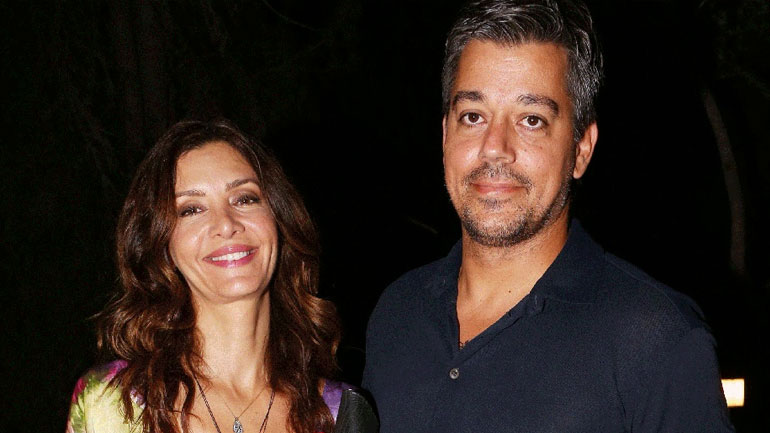 Κατερίνα Λέχου – Μάνος Στρατάκης: Σπάνια κοινή έξοδος στο θέατρο!