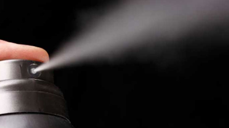 Τρίκαλα: Εντομοαπωθητικό έσκασε στα χέρια γυναίκας!