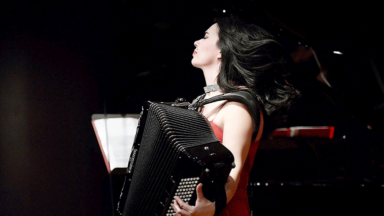 Zωή Τηγανούρια – Συναυλίες Καλοκαίρι 2017