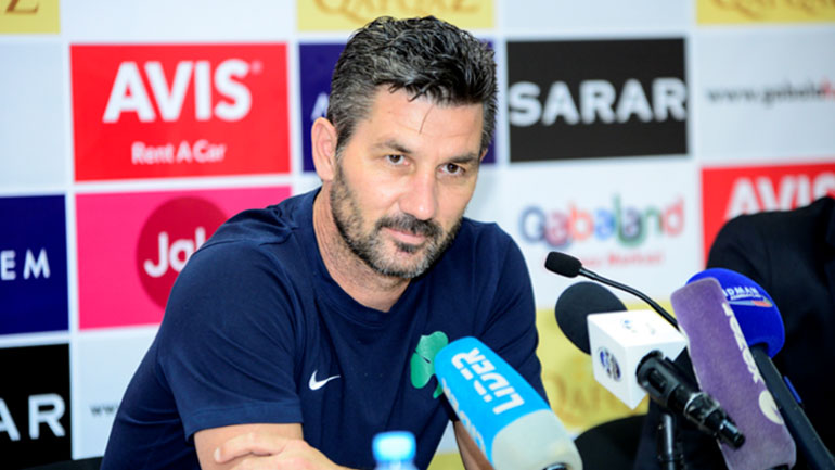 Σύνθημα νίκης από τον Ουζουνίδη