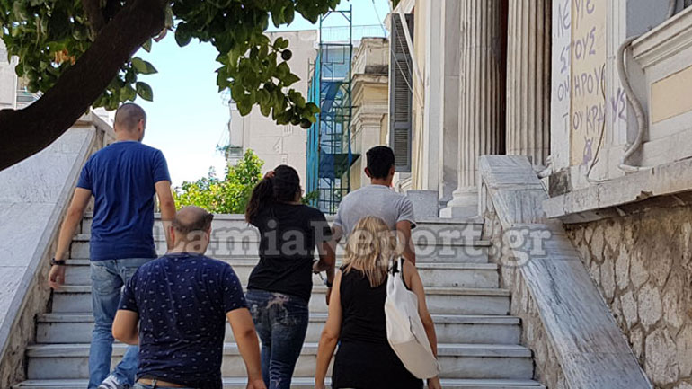 Στο «Χαμόγελο του Παιδιού» τα αδερφάκια του 18 μηνών μωρού που του έδωσαν ναρκωτικά