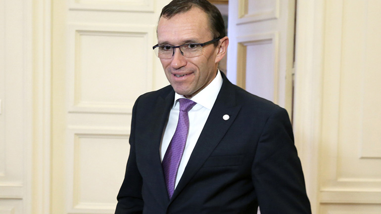 O Έιντε βλέπει για τελευταία φορά Αναστασιάδη – Ακιντζί