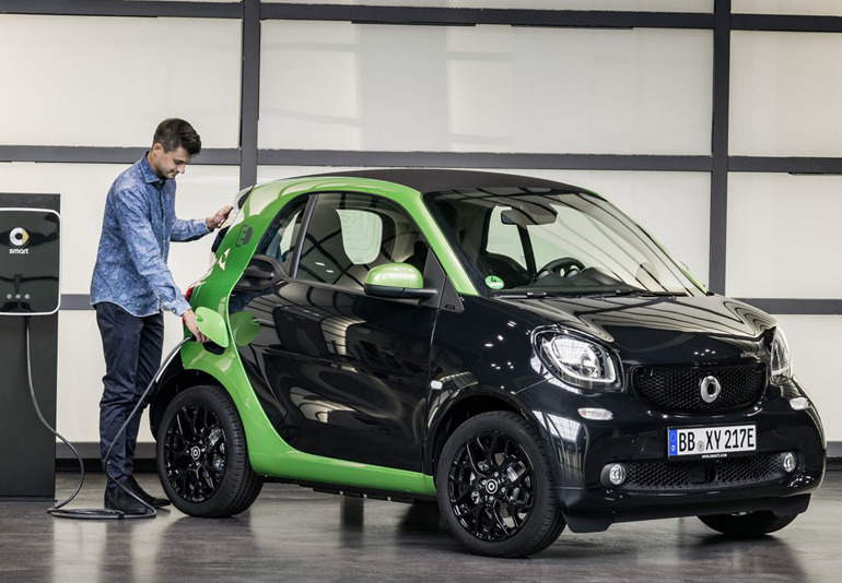 Το ηλεκτρικό Smart κοστίζει 26.260 ευρώ