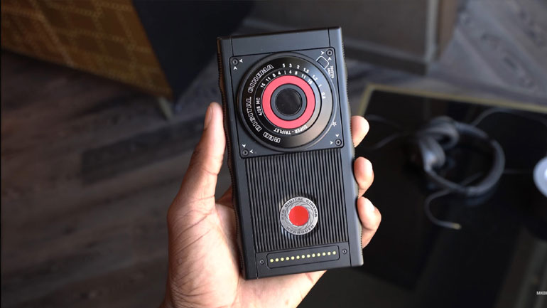 RED Hydrogen One: Το ολογραφικό κινητό σε βίντεο!