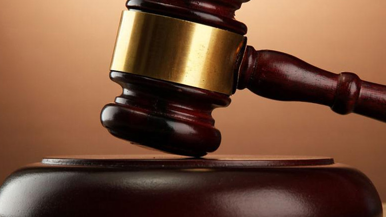 Βρετανία: Απαλλάχθηκαν οι τέσσερις από τους αστυνομικούς που βιντεοσκοπούσαν πολίτες σε ιδιωτικές στιγμές