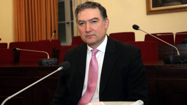 Σκανδαλώδη χαρακτηρίζει το Bloomberg τη δίωξη του Ανδρέα Γεωργίου