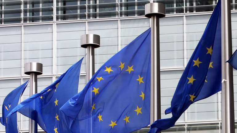 «Εχθρικές» χαρακτηρίζει η Μόσχα της ευρωπαϊκές κυρώσεις σε βάρος της