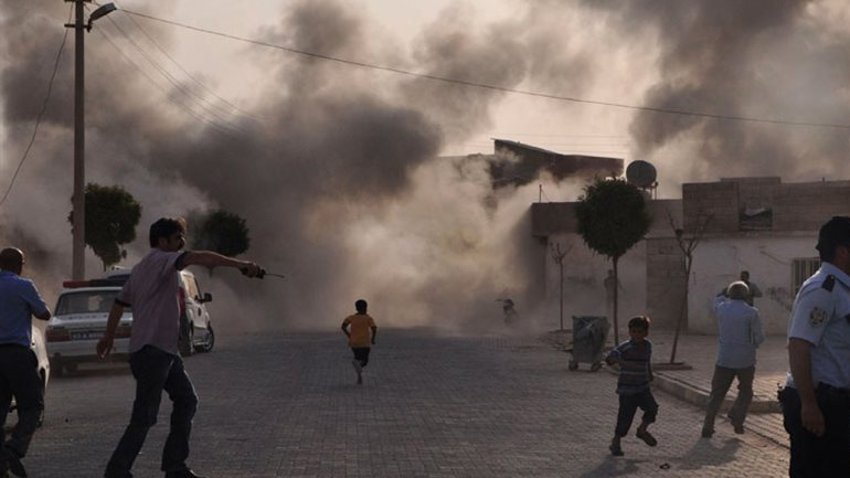 Σφοδρές συγκρούσεις στην επαρχία Χάμα μεταξύ του συριακού στρατού και ανταρτών