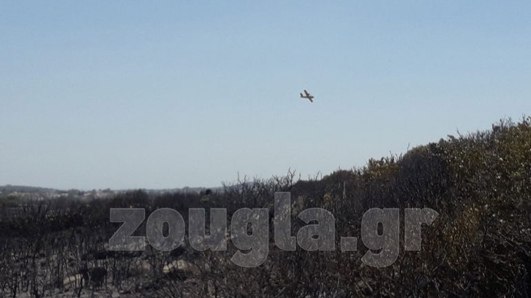 Συνεχίζεται η μάχη με τις φλόγες στα Κύθηρα Συνεχίζεται η μάχη με τις φλόγες στα Κύθηρα