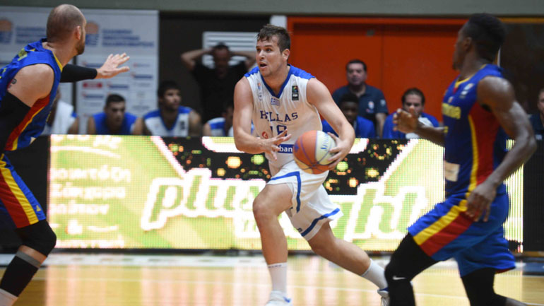 Ο Δημήτρης Αγραβάνης σε μία από τις προσπάθειές του