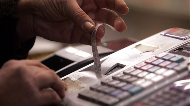 Εστιάτορας αρνήθηκε να συμμορφωθεί με το 48ωρο λουκέτο της ΑΑΔΕ και δικάζεται – από 48 έως 60% η παραβατικότητα