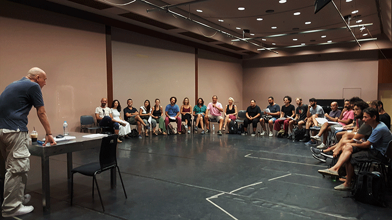 Ξεκίνησαν οι πρόβες για την παράσταση «Ρώσικη Επανάσταση» του Τσέζαρις Γκραουζίνις