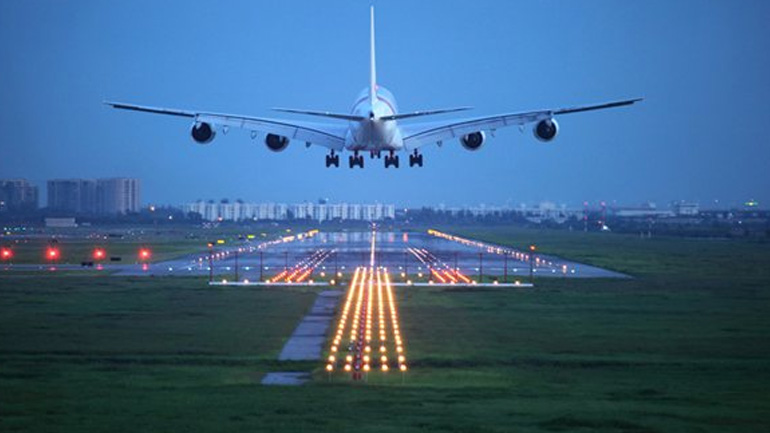 Κατακόρυφη αύξηση της κίνησης στα ελληνικά αεροδρόμια – Ποιο είναι το πιο δημοφιλές νησί