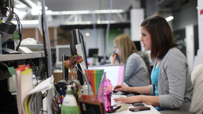 Μία στις πέντε γερμανικές επιχειρήσεις βρίσκεται αντιμέτωπη με χρεώσεις για τις τραπεζικές της καταθέσεις