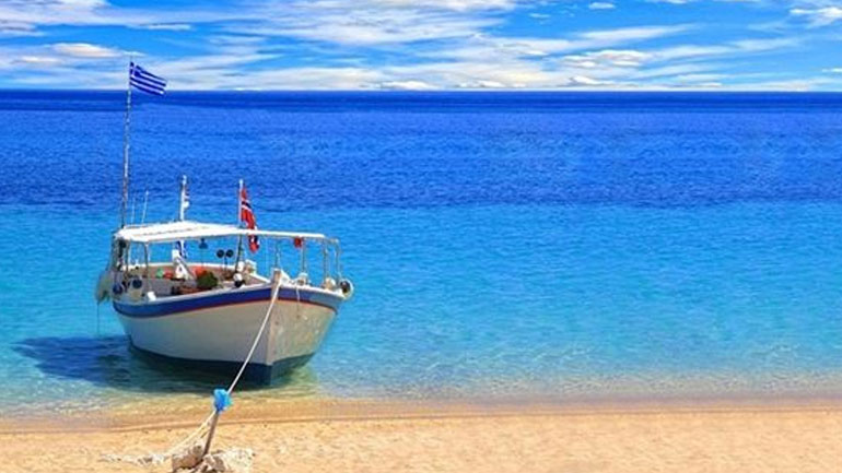 Greenpeace: Αποκαλυπτικά στοιχεία για τη ρύπανση από πλαστικές σακούλες στις ελληνικές θάλασσες