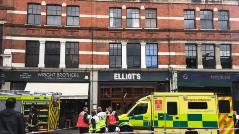 Τρεις τραυματίες από έκρηξη παγιδευμένου φακέλου στο Λονδίνο