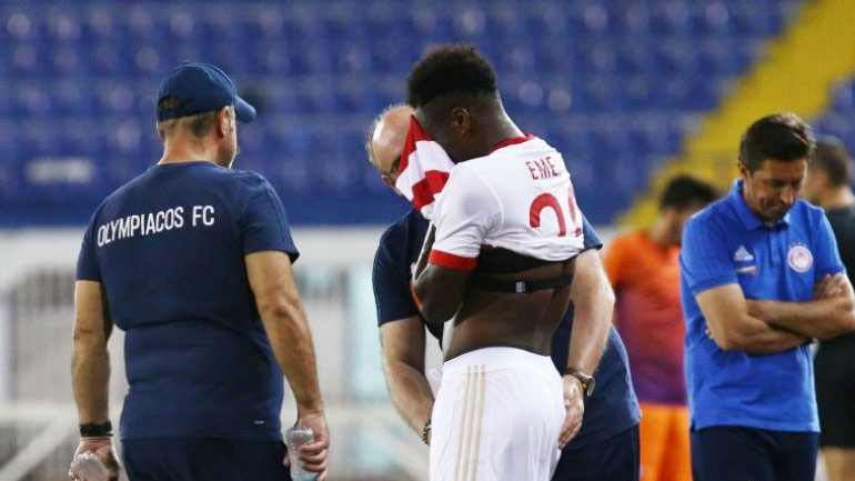 Ολυμπιακός: Θλάση ο Εμενίκε-Χάνει τα ματς με τη Ριέκα