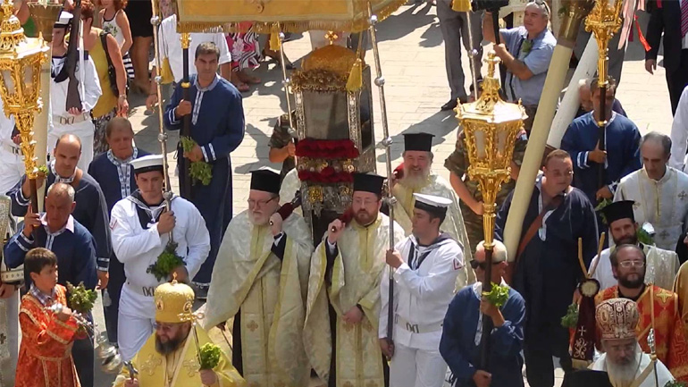 Κέρκυρα: Εκατοντάδες πιστοί από όλον τον κόσμο στο νησί για την αυριανή λιτανεία του Αγίου Σπυρίδωνα