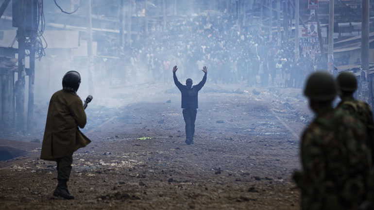 Κένυα: Συγκρούσεις μεταξύ διαδηλωτών και αστυνομίας