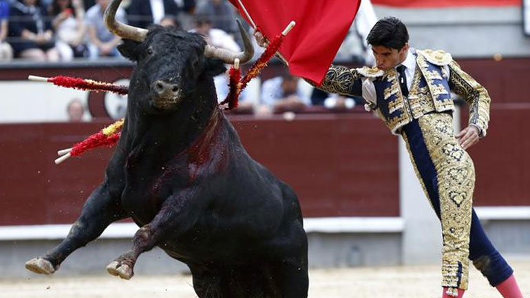 DW: Διχάζουν οι ταυρομαχίες στην Ισπανία
