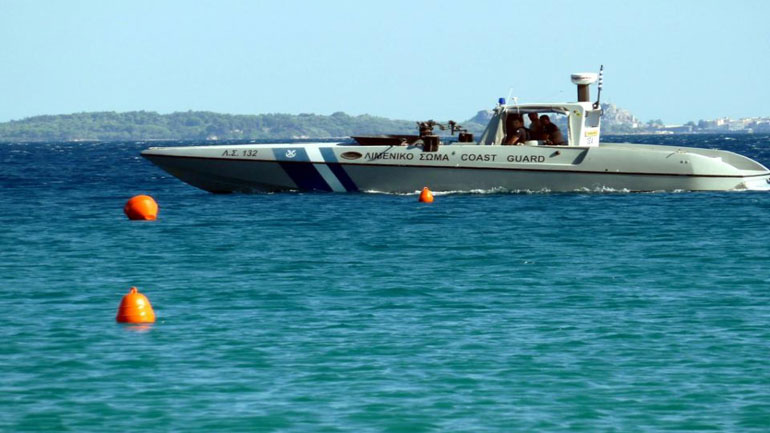 Σκάφος τραυμάτισε λουόμενη στη Σιθωνία