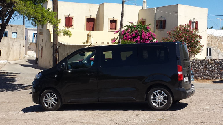 Έχει ιδιαίτερα χαμηλό κόστος χρήσης και 5 χρόνια εγγύηση ή 60.000 χιλιόμετρα για τα μηχανικά μέρη 